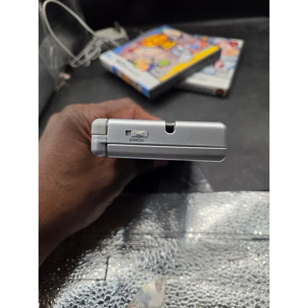 Nintendo DS Lite Silver Bundle – Works Great! Charger + 2 Games – No Stylus